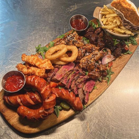 WOOGIES STEAK BURGERS SEAFOOD · Photos 7