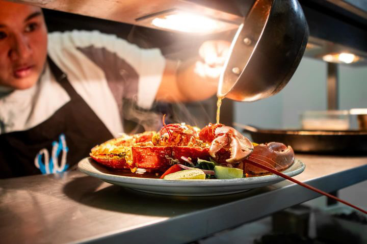 WOOGIES STEAK BURGERS SEAFOOD · Photos 5